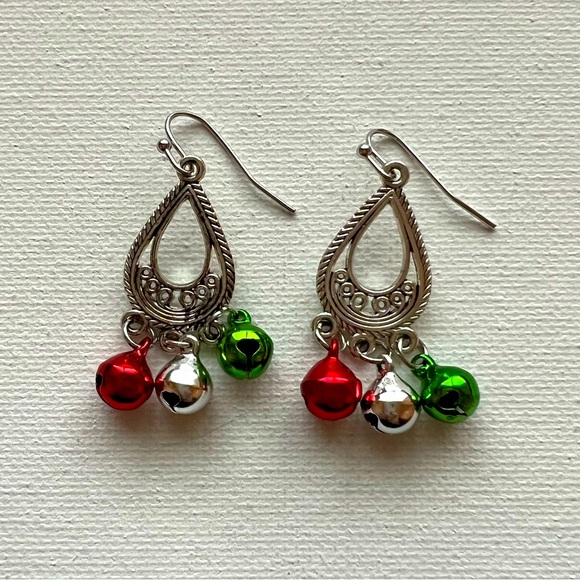Dynamic Duo Designs Jewelry - Christmas Bells earrings